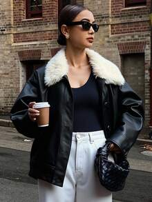 DAZY 女士秋冬仿羊羔绒领单排扣夹克，PU皮革工装绗缝外套，简约时尚 - 黑色 - 查看 5