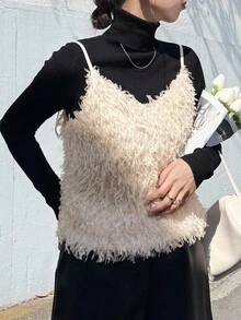 FRIFUL 女士纯色米色绒面拼接修身吊带背心，适合机场旅行和秋季穿着 - 米色 - 查看 3