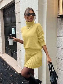 EMERY ROSE Set de 2 piezas de suéter con cuello alto y manga corta de unicolor y minifalda - Amarillo - Ver 5