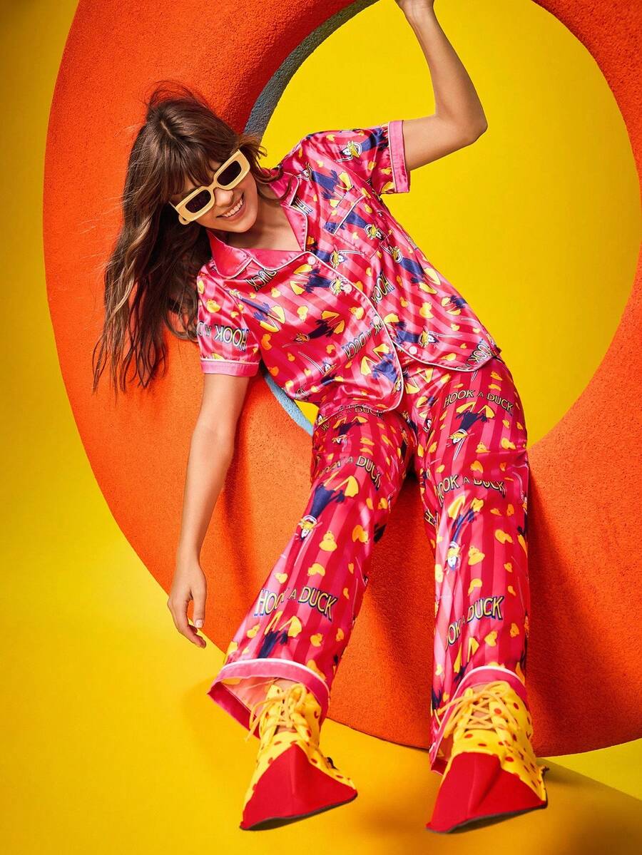 Chillnights X LOONEY TUNES 女士条纹和卡通图案睡衣套装 - 彩色 - 查看 1