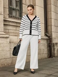 Calvaya Bộ sưu tập Kooky Elegance (Woe Is Me Vibes) (Wednesday Aesthetic) Áo khoác cardigan dáng rộng cổ chữ V kẻ sọc cỡ lớn dành cho nữ, phong cách thường ngày sang trọng, phù hợp cho mùa thu/đông, kỳ nghỉ, tiệc tùng - trắng - Xem 4