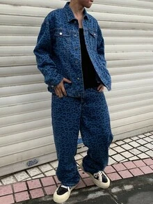 Manfinity EMRG 男士豹纹休闲长袖夹克和牛仔裤套装中性款 Z 世代印花蓝色 OVERSIZE 街头秋季服装 - 中等水洗藍 - 查看 6