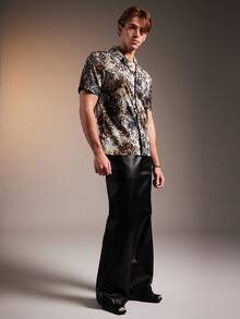 FeverCity Men's Leopard Print Single-Breasted Casual Short Sleeve Shirt - Multicolor - View 4