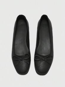 CUCCOO BIZCHIC Women's Solid Color Casual Comfortable Slip-On Flat Loafers - Black - View 2