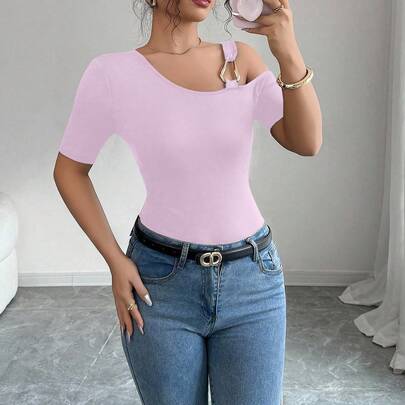 여성 솔리드 컬러 비스듬한 어깨 핏팅 짧은 소매 패션 티셔츠, 여름