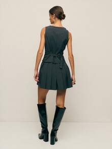 Nöista Elegant Dark Pinstripe Grey Vest,V-Neck Button Front Tailored Silhouette For Summer,Effortless Chic School Back-To-School Workwear,Modern Spring Look - Dark Grey - View 2
