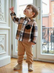 Souflis Souflis Set da 2 pezzi per bambini dai 4 ai 7 anni, composto da camicia con colletto a quadri vintage e pantaloni casual in velluto a coste, stile da strada, adatto per autunno/inverno - Multicolore - Visualizzare 1
