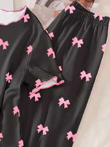 SHEIN 青少年女孩睡衣套装，黑色底色搭配粉色蝴蝶结印花，撞色饰边，短袖上衣和裤子，休闲家居服 - 黑色 - 查看 4