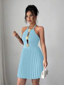 Selianne Elegant Gold Pleated Backless Halter Mini Dress - Baby Blue - View 4