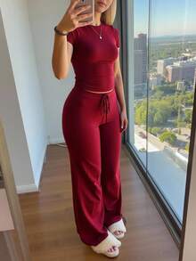 INAWLY Damen 2 Stücke Set mit Rundhals Kurzarm T-Shirt und Hose mit Bindegürtel, weinrot