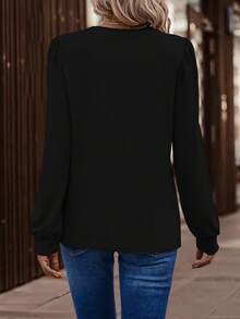 EMERY ROSE Women's Solid Color Minimalist Crew Neck Long Sleeve T-Shirt, Everyday Wear - Black - View 2