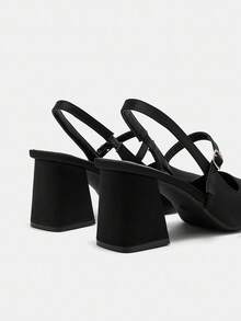 CUCCOO CURVES Plus Size Women's Fashion Black Classic Comfortable Pointed Toe Wide Fit High Heel Pumps