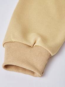 SHEIN Explorewe 2 件套 Tween Girl 迷彩裤和吉他字母印花运动衫套装 - 彩色 - 查看 11