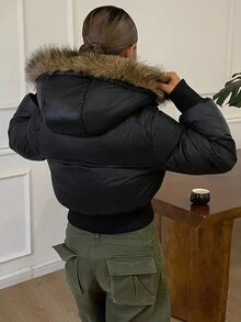 Livesso 女式连帽棉衣，羽毛拼布饰边，修身欧式风格，黑色短款棉衣，毛领，宽松冬季夹克 - 黑色 - 查看 4