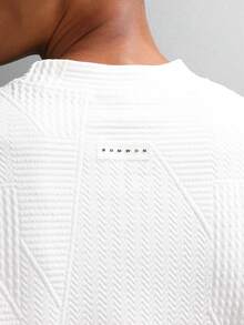 Áo sweatshirt dài tay cổ tròn họa tiết hiện đại SUMWON, thoải mái, dáng regular fit, thích hợp cho mùa đông, kỳ nghỉ, thu, xuân, mặc hàng ngày. Màu trơn. - trắng - Xem 2