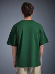 DRIFTMERE Men Letter Embroidery Tee For Summer Spring To Summer, Men Comfort And Soft Sports T-Shirts, Athleisure Style, Sporty Fashion - Dark Green - View 2
