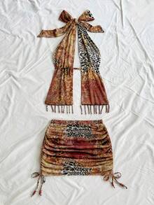 Soleia Nouvelle tenue décontractée pour vacances, mariage sur la plage, remise de diplômes, brunch, Fête de la Saint-Patrick, Printemps, Pâques, festival de musique. Ensemble élégant boho tropical à dos nu avec perles, franges et décoration métallique, à cordon coulissant, 2 pièces. Thanksgiving - Multicolore - Voir 4