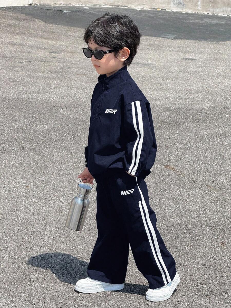 2 件套年轻男童宽松休闲简约舒适运动夹克和裤子套装，适合秋冬季