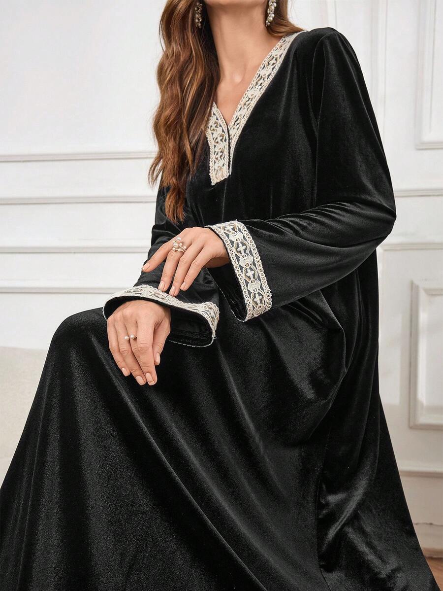 Al Najma Women's Contrast Collar & Cuff Long Sleeve Arabic Style Dress