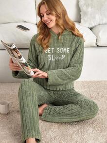 EURMUSE Conjunto de pijama de 2 piezas para mujer con detalle bordado de letras, con capucha y suave felpa para estar en casa - Verde - Ver 6