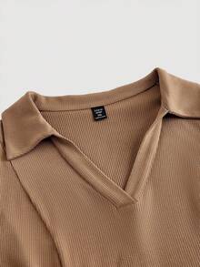 SHEIN MOD 加大码复古卡其色荷叶边领针织迷你连衣裙 - 学院风、70 年代风格、休闲、舒适、通勤、复古美学，非常适合学校服装、教学服装和办公室穿着 - 卡其色 - 查看 3