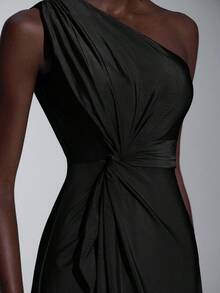 SHEIN Belle Women's Romantic Elegant Green Elastic Knit Fabric One-Shoulder Twist Loose A-Line Bridesmaid Dress