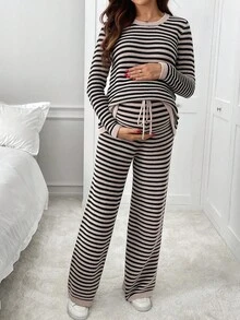 SHEIN Maternity Casual Colorblock Striped Sweater And Knit Pants Set, Autumn Pregnant Outfits Striped Maternity Set Pregnancy Outfit Maternity 2 Pieces Set Maternity Clothes Two Pieces Suits Winter Clothes Elegant Women's Set Chic