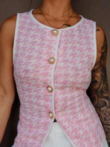 SAYEHFBABY Women's Elegant Pink Knitted Houndstooth Tank Top With Contrast Binding And Pearl Buttons - Pink - View 6