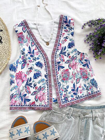 Soleia 女士彩色印花 V 领短款上衣，假日度假