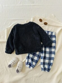 SHEIN 2件套婴儿男女童可爱毛绒卡通印花长袖上衣和格子裤家居服套装，运动服，秋冬季男女通用婴儿服装 - 彩色 - 查看 2