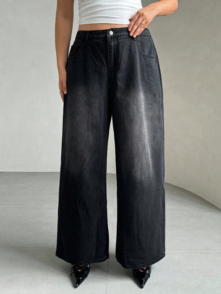 Auralis Plus Size Solid Color Pocket Flared Casual Fashionable Jeans - Black - View 1