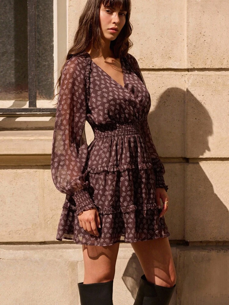 Vestido mini con estampado floral romántico y detalles de volantes para mujer en otoño e invierno