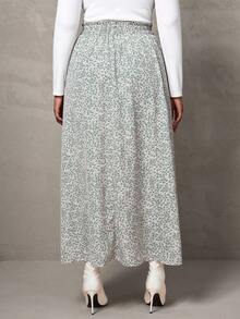 SHEIN Tall CURVE Váy xòe họa tiết hoa nhỏ xinh xắn dành cho kỳ nghỉ hè cỡ lớn - màu xanh lá - Xem 2