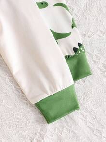 SHEIN 2 peças/Conjunto Camiseta de Manga Longa com Gola Redonda e Estampa de Dinossauro Contraste, Casual e Fofa, Adequada para Uso Diário, Roupas de Outono para Crianças