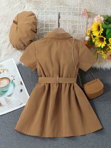 SHEIN فستان قميص بحزام و تفاصيل الطية لفتاة صغيرة وقبعة اكسسوار بلا حقيبة
