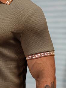 Manfinity Bizformal Men's Contrast Color Half-Placket Regular Fit Short Sleeve Casual Polo Shirt, Summer Mens Brown Polo Shirt Brown Casual Polo Mens Textured Polo Shirt Tan Polo Shirt Men Brown Polo Shirt Men