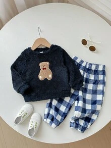 SHEIN 2件套婴儿男女童可爱毛绒卡通印花长袖上衣和格子裤家居服套装，运动服，秋冬季男女通用婴儿服装 - 彩色 - 查看 7