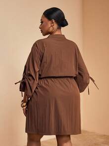 Veslaya Nouvelle robe chemise élégante pour le printemps/été, décontractée et polyvalente pour la navette, les vacances, les sorties et le quotidien. Col montant, manches raglan, taille avec cordon de serrage, poches, en tissu tissé. grande taille. Couleur marron - Tabac - Voir 2