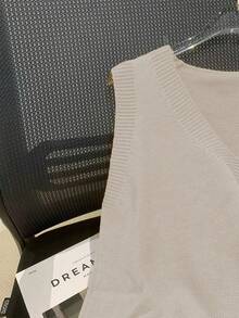 Franclia 2024秋冬新款V领流苏下摆黄/姜针织女毛衣背心，休闲时尚 - 杏色 - 查看 5