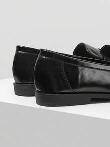 MOTF PREMIUM 女士新款法式复古PU皮平底鞋，黑色，百搭简约，休闲舒适，防滑，单踏板设计不伤脚，商务休闲鞋