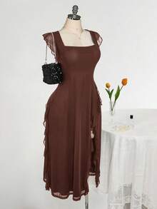 SHEIN ICON Plus Size Square Neck Ruffle Trim Fitted Dress, Suitable For Wedding, Party, Wedding Guest, Romantic Spring Outfit