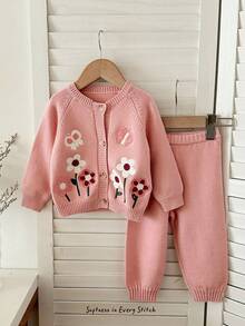 Cozy Pixies 秋冬款女婴花卉印花圆领长袖开衫和松紧腰裤两件套 - 彩色 - 查看 3