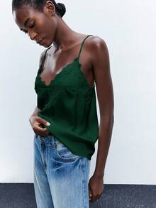 Maija Damski, kontrastowy, koronkowy, regulowany top na cienkich ramiączkach, elegancki, romantyczny, szykowny, wygodny, swobodny, odpowiedni do pracy, na wakacje, Boże Narodzenie, imprezę halloweenową, ciemnozielony top, zielony top, damski, zielony top na lato, szmaragdowozielony top, ekskluzywny, elegancki, staromodny strój na rejs dla gości weselnych