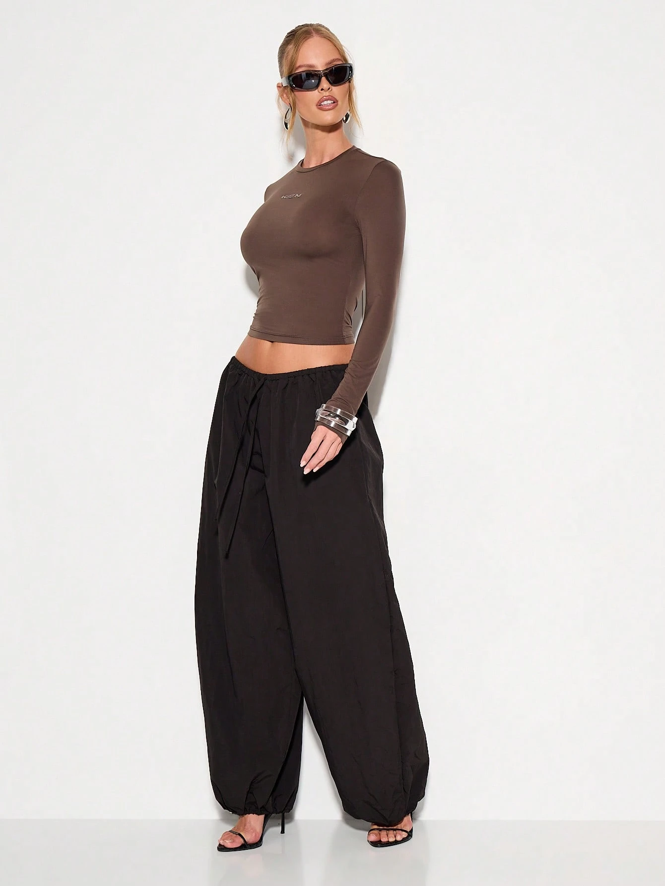 KIZN Pantalones anchos holgados tipo paracaídas con cordón ajustable