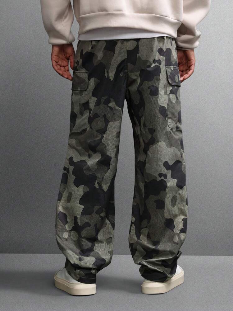 Loose Fit Camo Print Cargo Pants With Side Pockets
