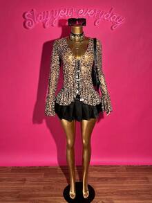 SHEIN Slayr 2025年秋季新款V领长袖喇叭袖系带前部不对称下摆褶饰豹纹休闲夏季女上衣 - 棕色 - 查看 3