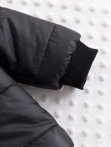 SHEIN 1pc Infant/Toddler Unisex Black Hooded Long Sleeve Padded Coat With Pink Plush Lining, Winter Fashion Simple Design Suitable For Daily School Wear Fall - Black - View 8