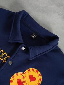 Manfinity Roghcode เสื้อแจ็คเก็ตเบสบอลผู้ชาย พิมพ์ลายตัวอักษรสีตัดกัน ฤดูใบไม้ร่วง - สีน้ำเงิน - ดู 5