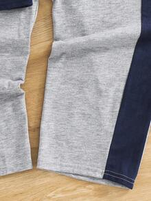 SHEIN 2 件套青少年男孩圆领长袖口袋 T 恤和撞色裤子睡衣套装 - 藍色 - 查看 3