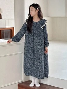 Dazy Kids Robe à manches longues col rond à volants avec imprimé floral, doux et confortable pour les jeunes filles. Vêtement de détente casual - Bleu marine - Voir 2